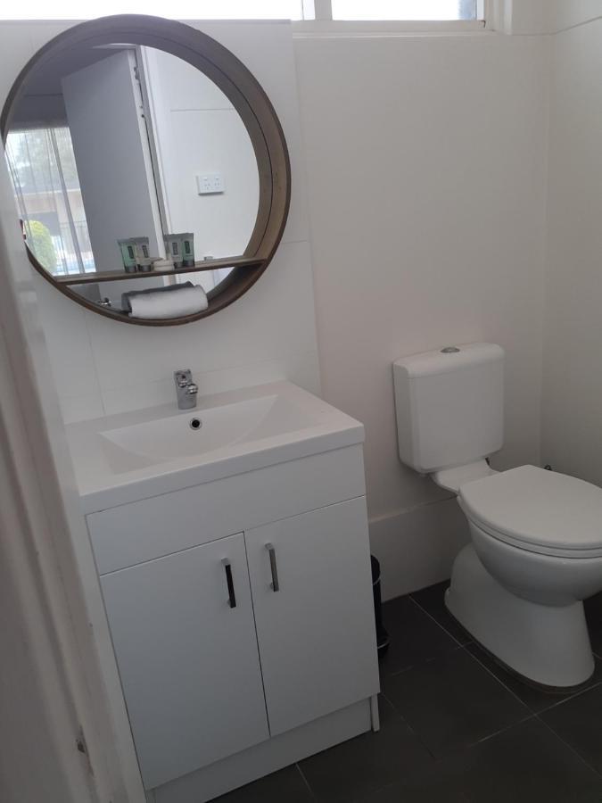 Belmont Palms Motel Lake Macquarie エクステリア 写真