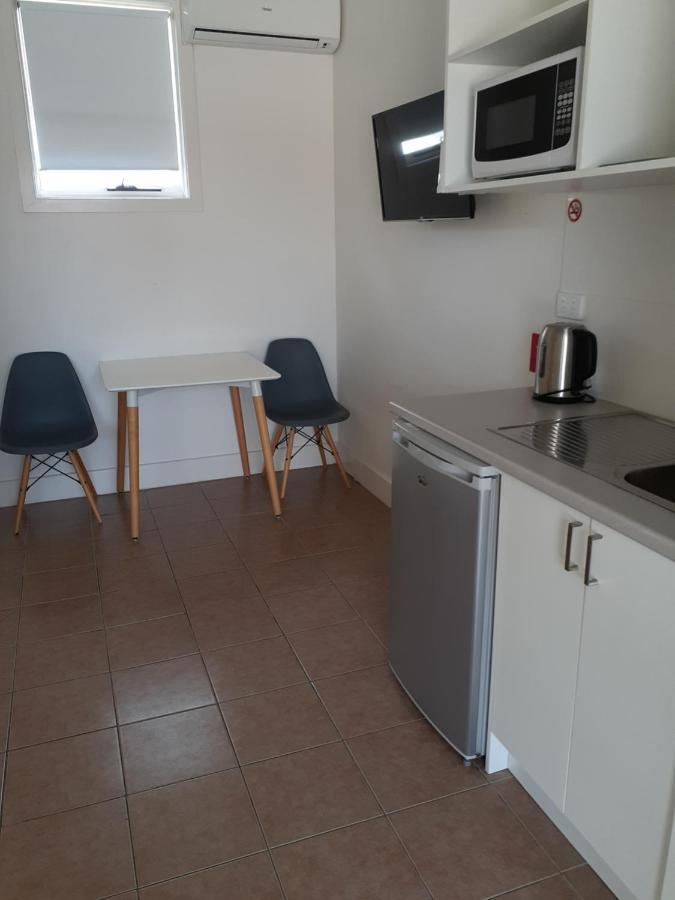 Belmont Palms Motel Lake Macquarie エクステリア 写真